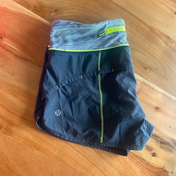 Lululemon Speed Short *4-way Stretch - Picture 7 of 7